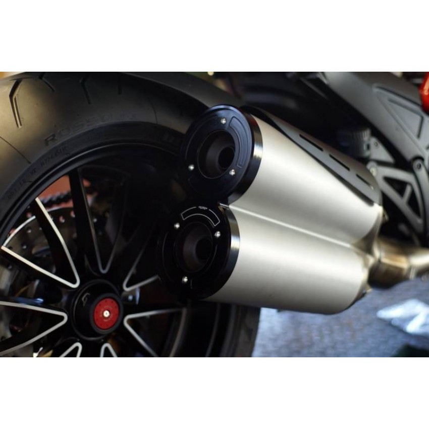 Embout de silencieux CNC Racing - Diavel - Ducati