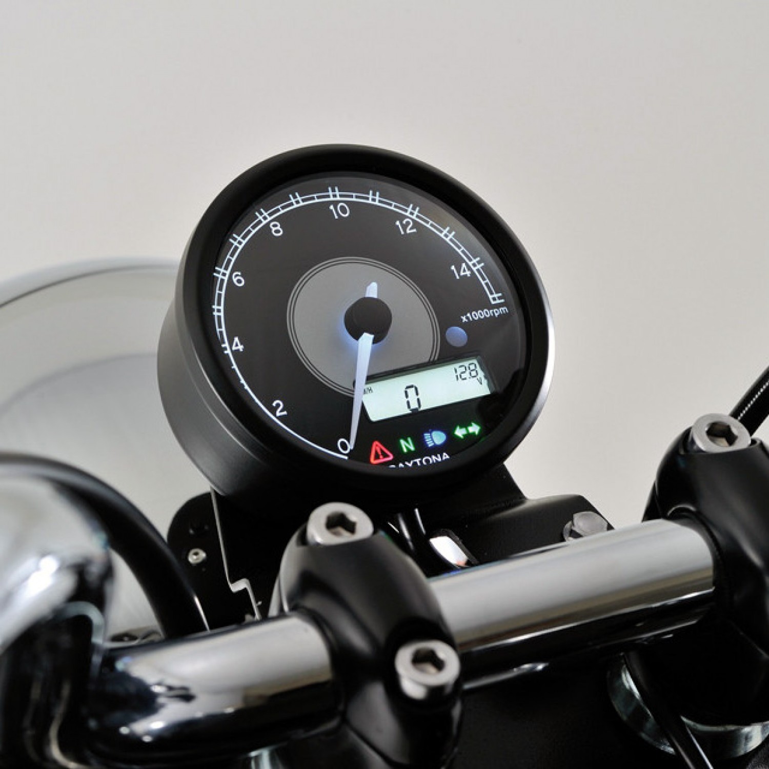 Compte Tour Daytona velona 15000 trs/min - Customisation moto 