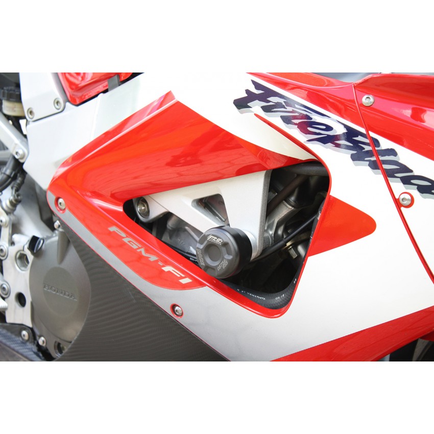 honda-cbr900-00-001